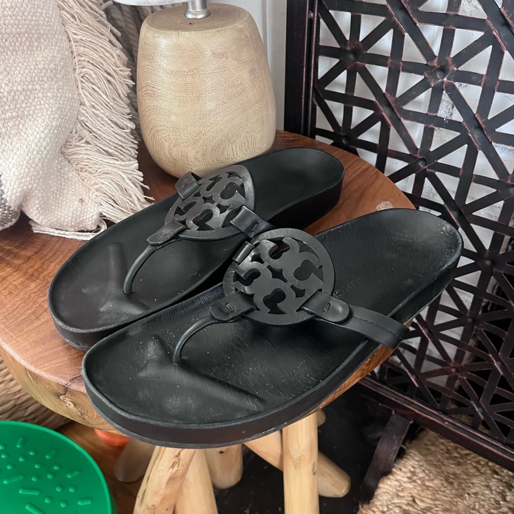 Tory burch black miller cloud sandals size 9